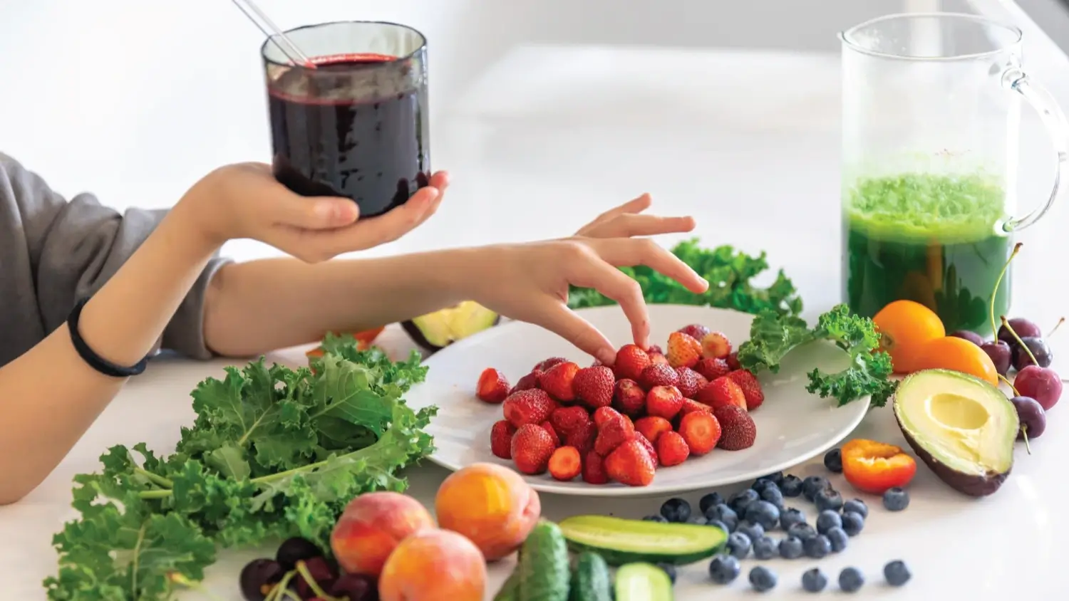 You are currently viewing How Fiber-Rich Foods Help You Lose Weight Naturally